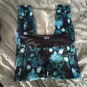 OG CVG Mermaid Skulls in Large